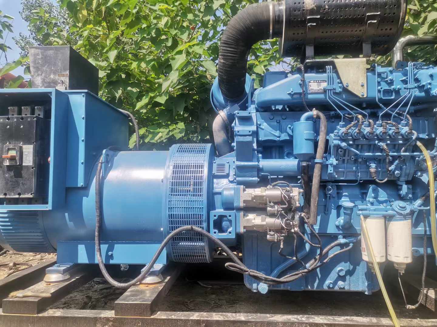 类乌齐详细说明降低 800kW 柴油发电机输出电流波动的方法